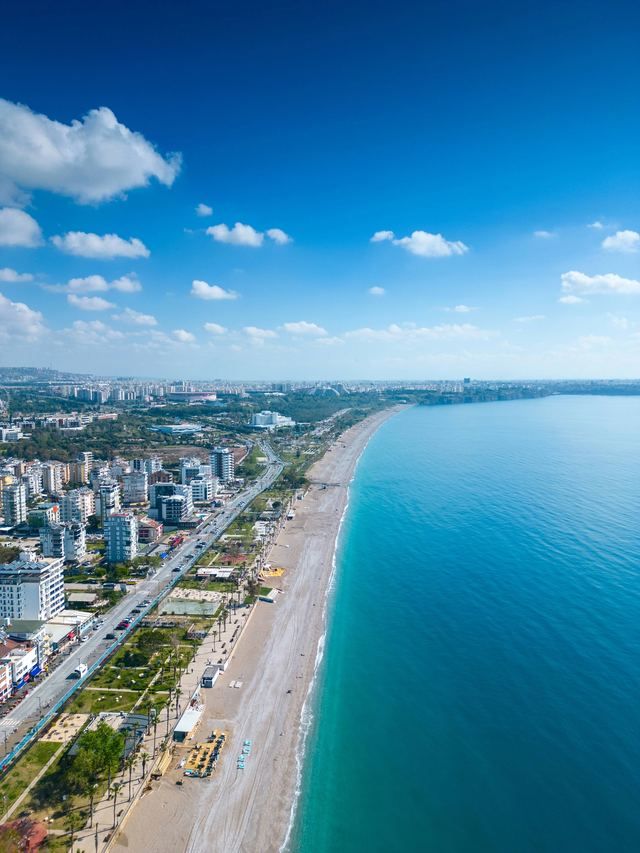 Cellulitis Treatment in Evrenseki | Online Prescription | Aerial view of the Antalya coastline and sea | E-rx.online