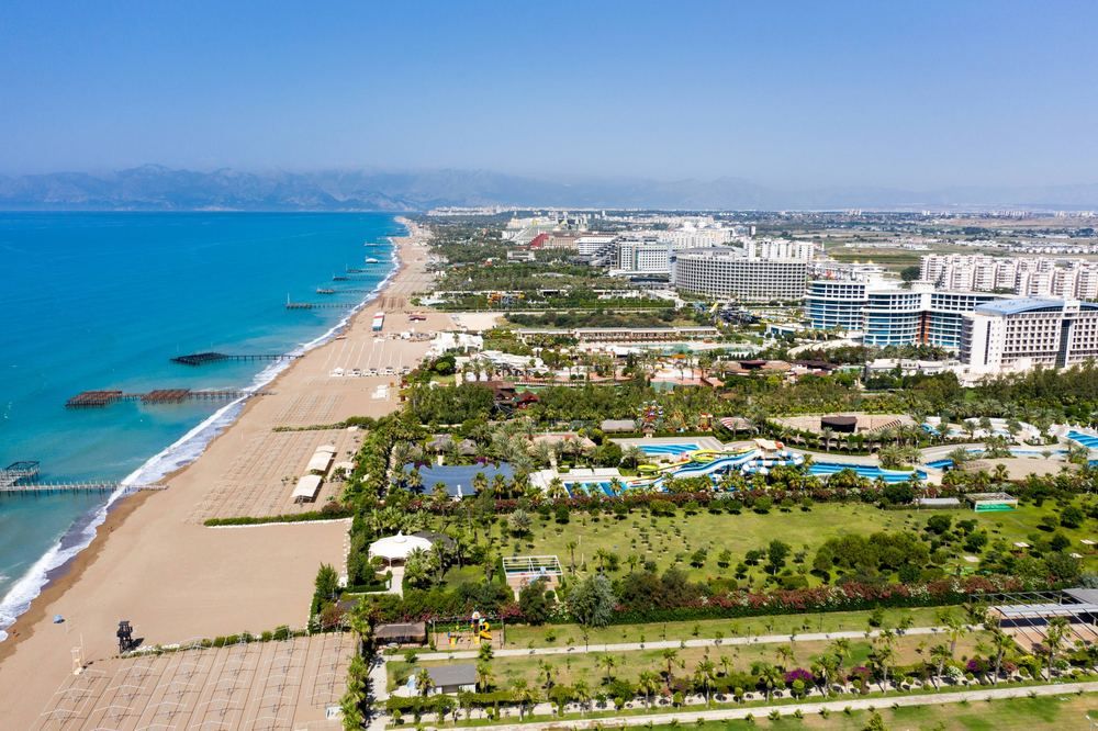 Aerial view of the Antalya coast with beach and hotels | Cellulitis Treatment in Kalkan | Online Doctor & Online Prescription | E-rx.online